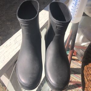 Hunter boots size 8.5